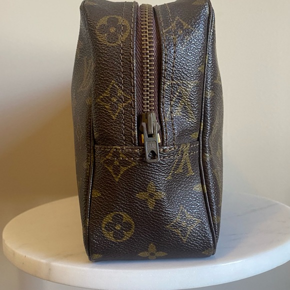 28 Louis Vuitton Monogram Trousse de Toilette Pochette Accessories Pouch - Picture 4 of 14